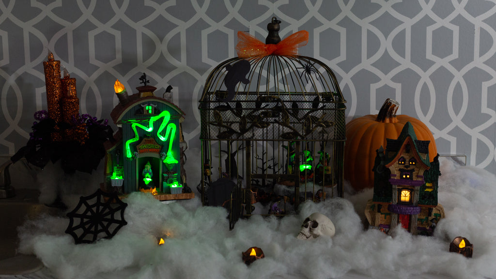 Lemax Spooky Town Halloween Collection Village Set-Up